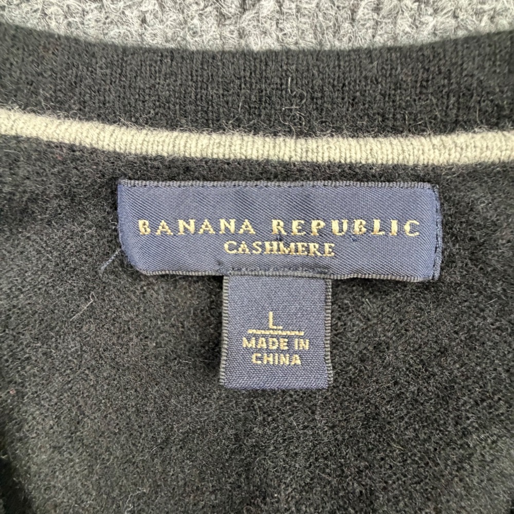 Banana Republic Mens Black 100% Cashmere V-Neck Pullover Sweater Large RN 54023 - Picture 4 of 7